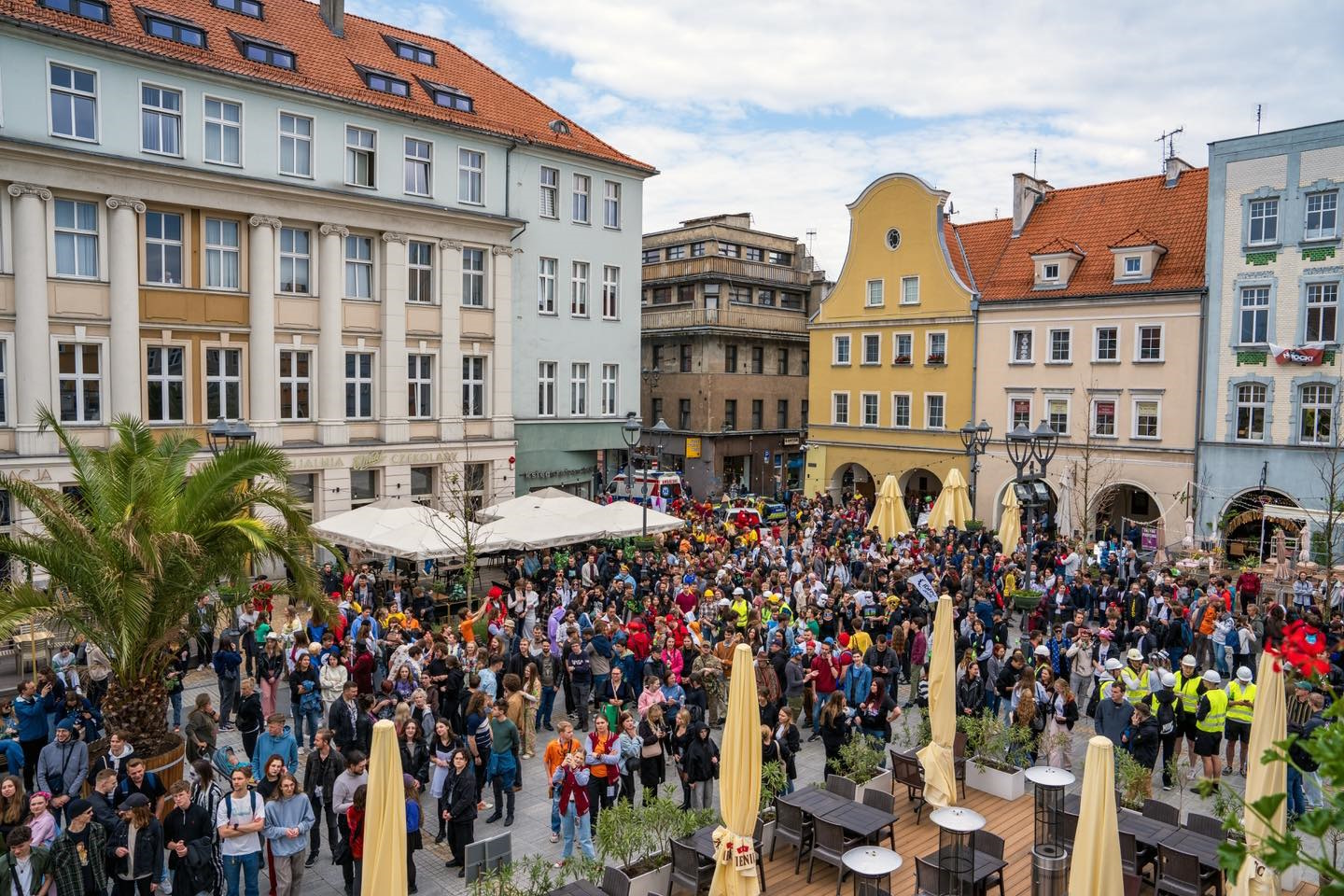Fot. G. Ożga/ UM Gliwice Tłum studentów na Rynku podczas Igrów