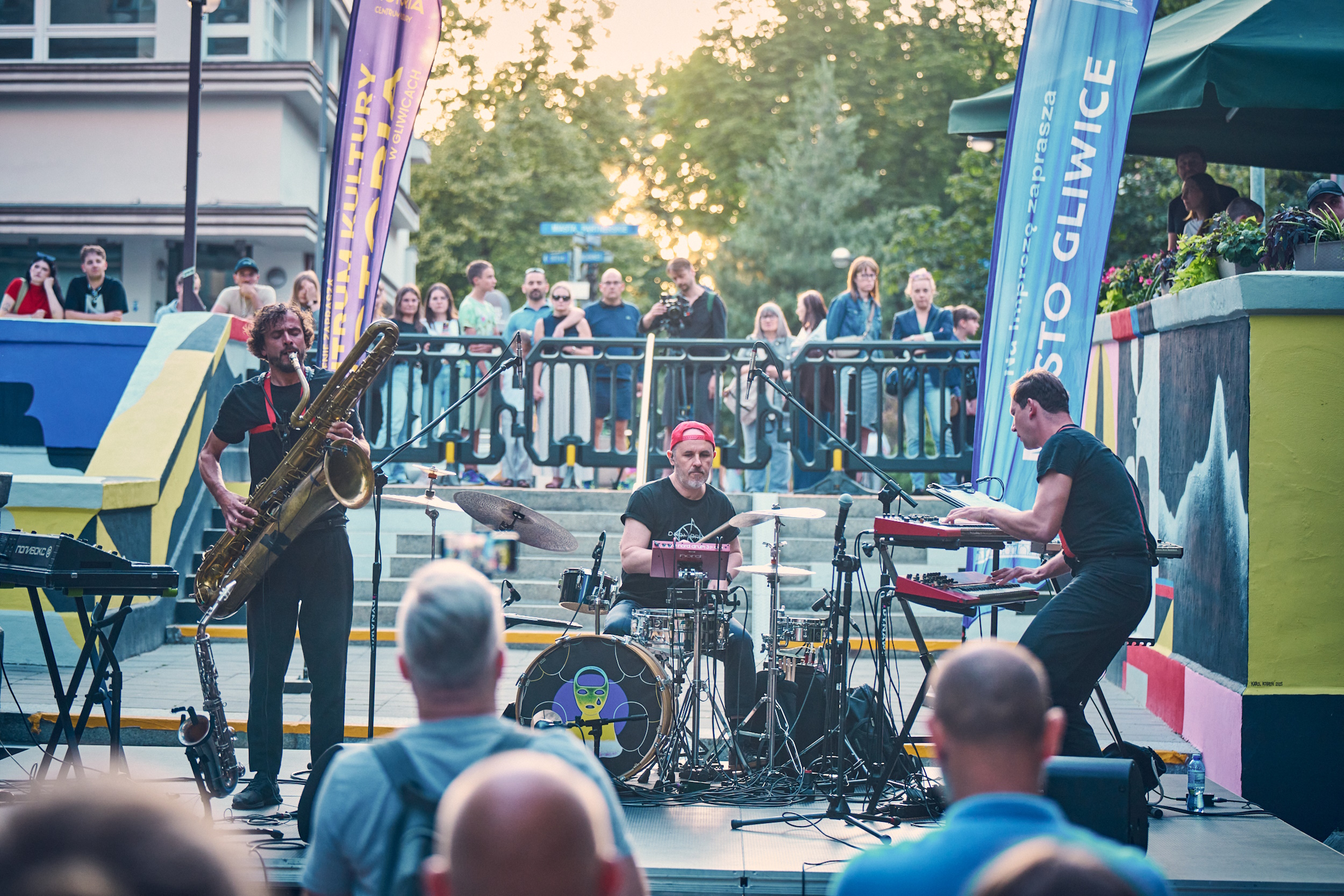 Fot. M. Buksa/UM w Gliwicach Koncert zespołu Głupi Komputer na alei Przyjaźni