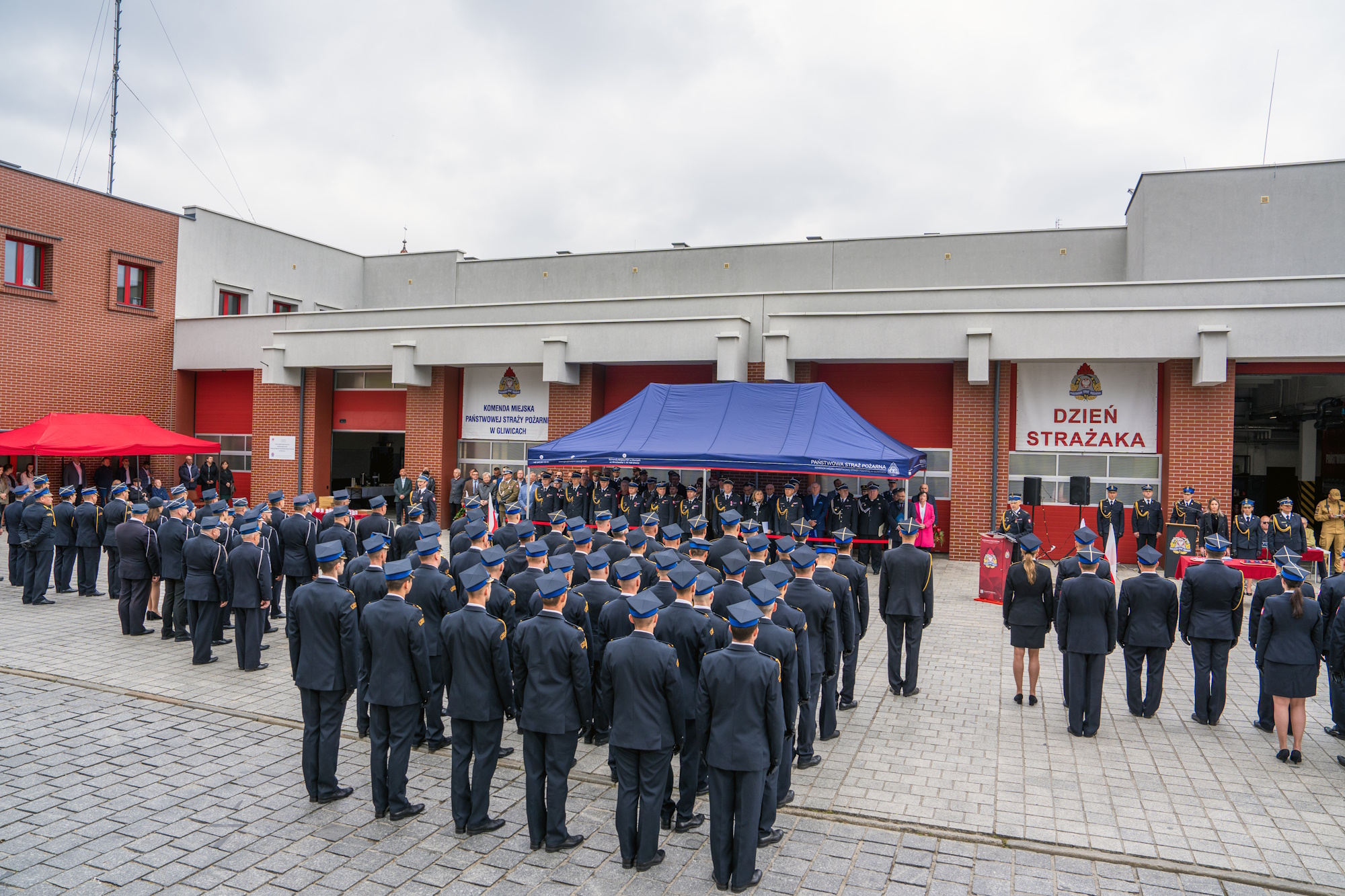 Fot. G.Ożga/UM Gliwice Strażacy podczas uroczystej zbiórki