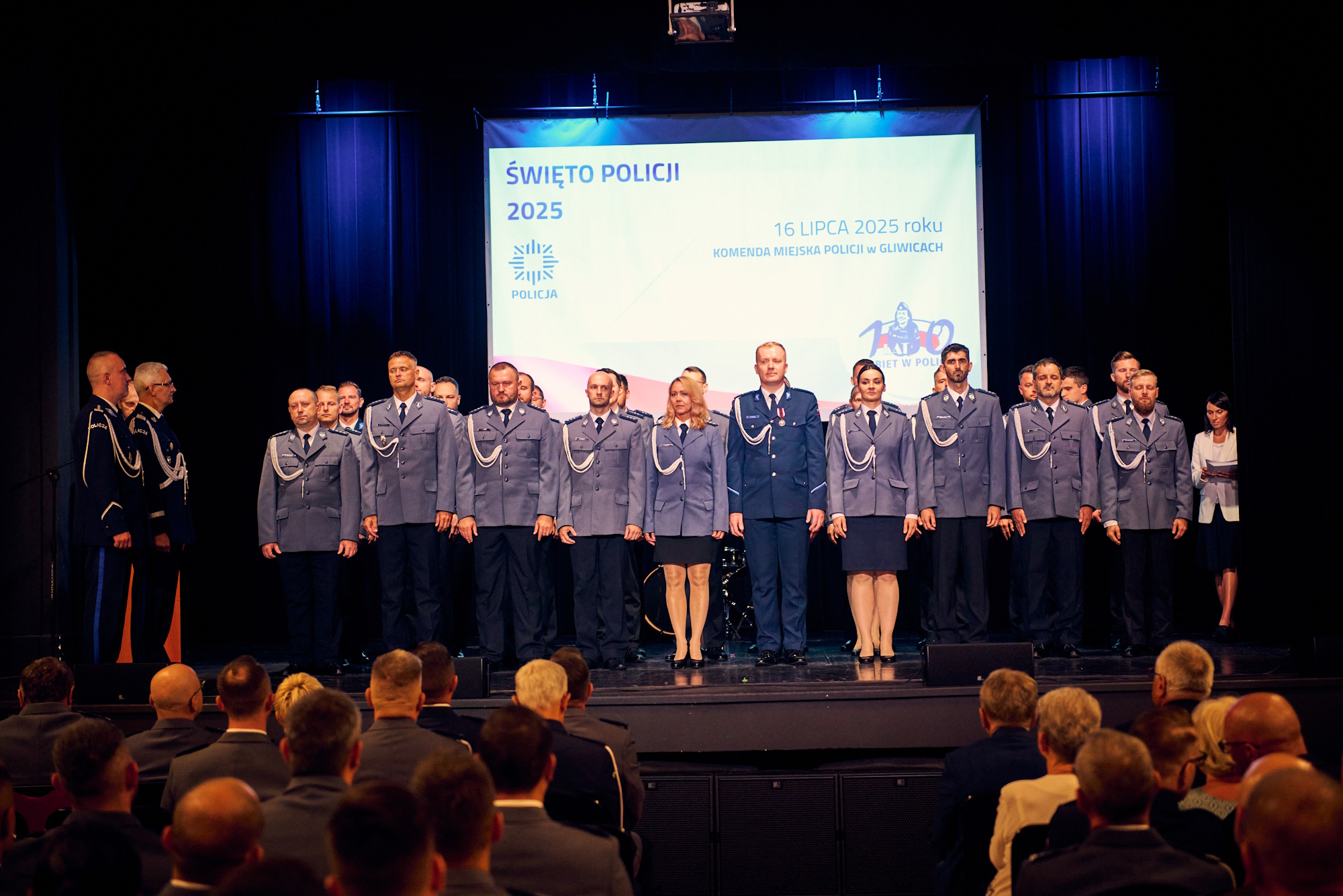 Fot. M.Buksa/UM Gliwice policjanci na scenie