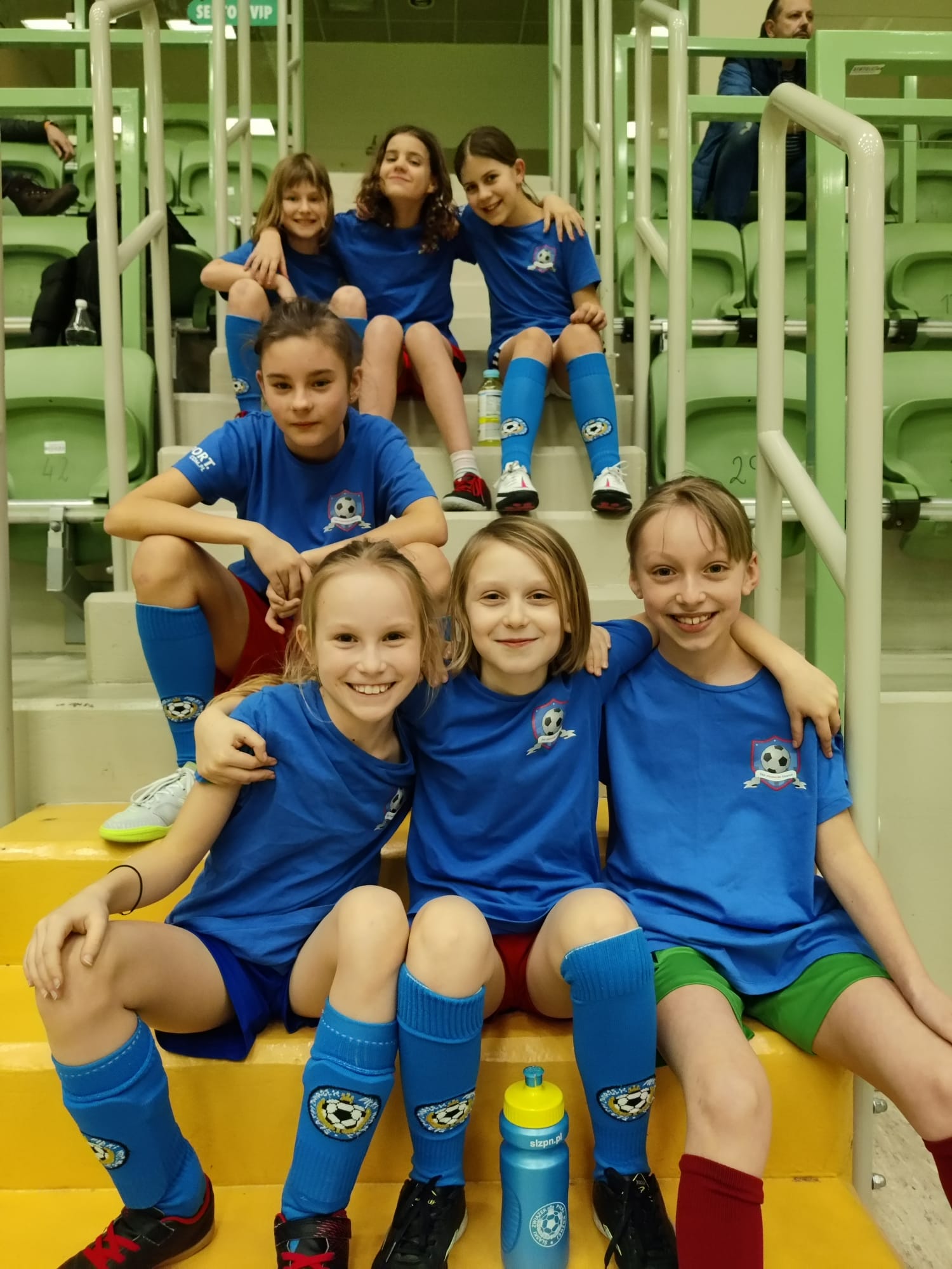 Dziewczyny z Gliwic grają w piłkę nożną