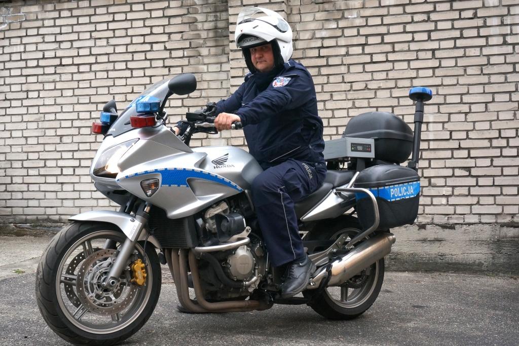 Policja na motorach i rowerach rusza w miasto… 