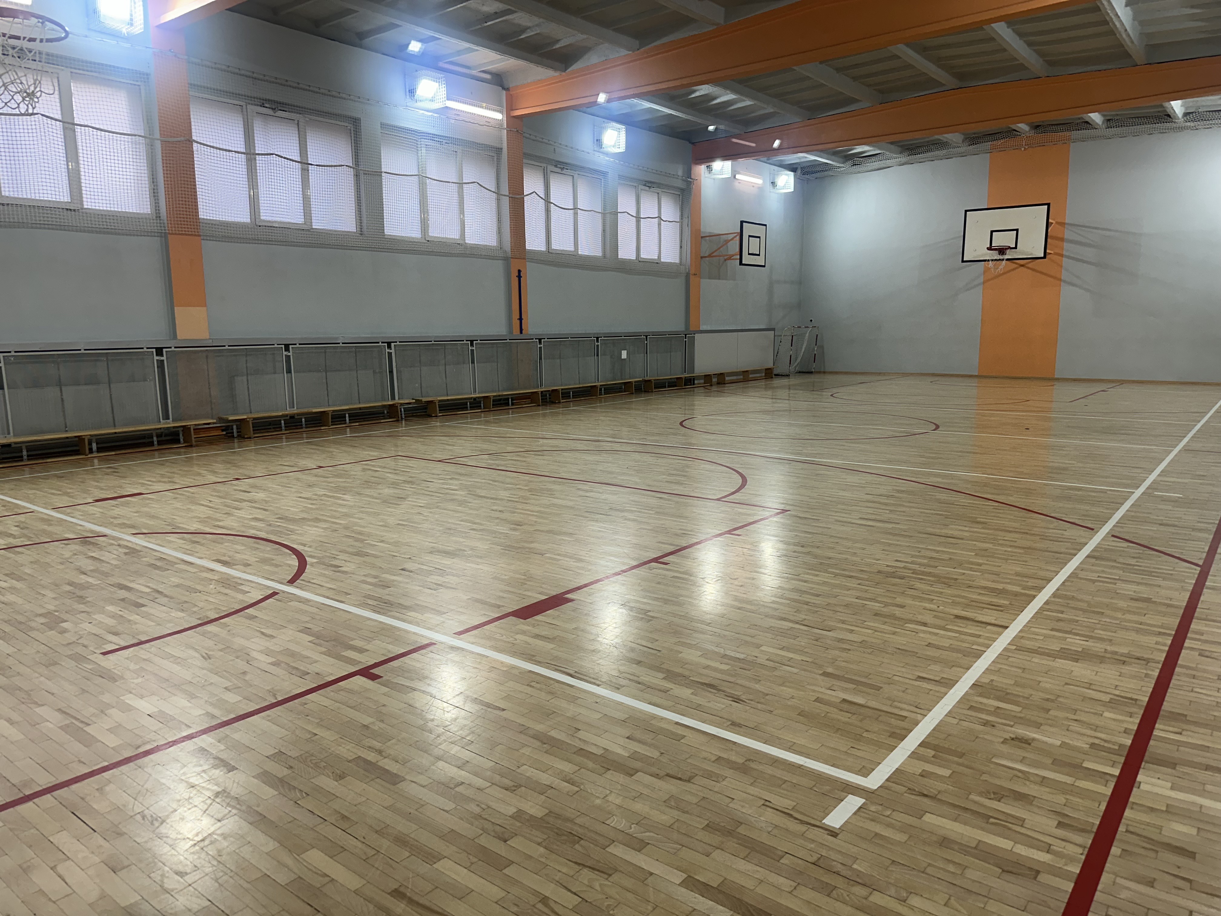 Sala gimnastyczna przy ZSBC