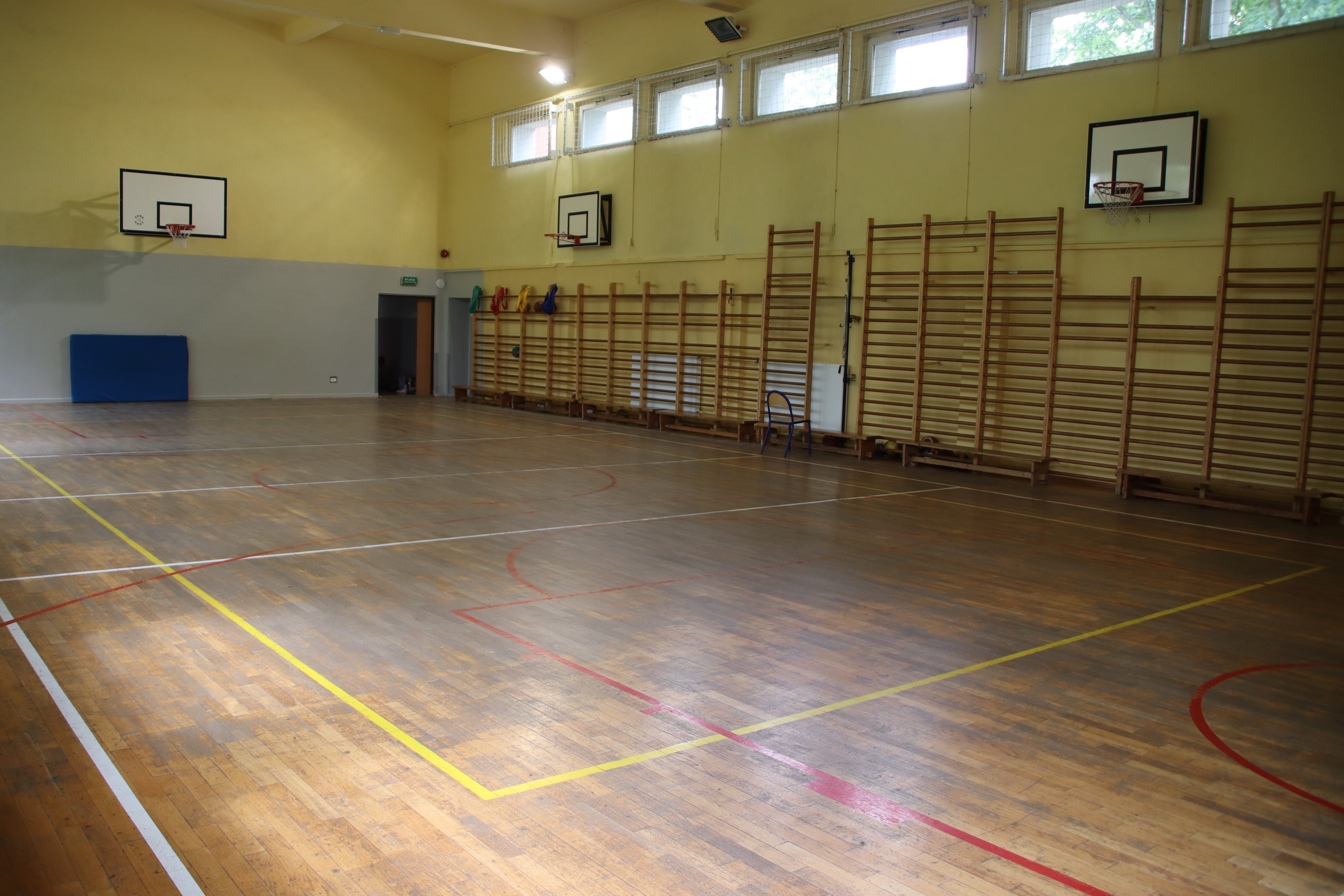 Sala gimnastyczna przy ZSP nr 9