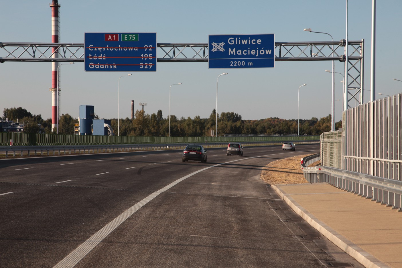 30 września otwarto przejazd autostradą A1 między węzłami Sośnica i Maciejów