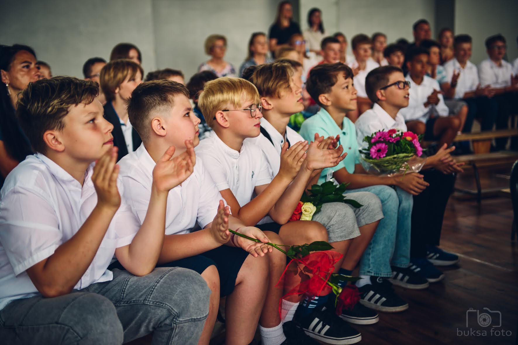 Uroczystość nadania sztandaru i zakończenie roku szkolnego w SP19 w ZSO8 w Gliwicach Uroczystość nadania sztandaru i zakończenie roku szkolnego w SP19 w ZSO8 w Gliwicach