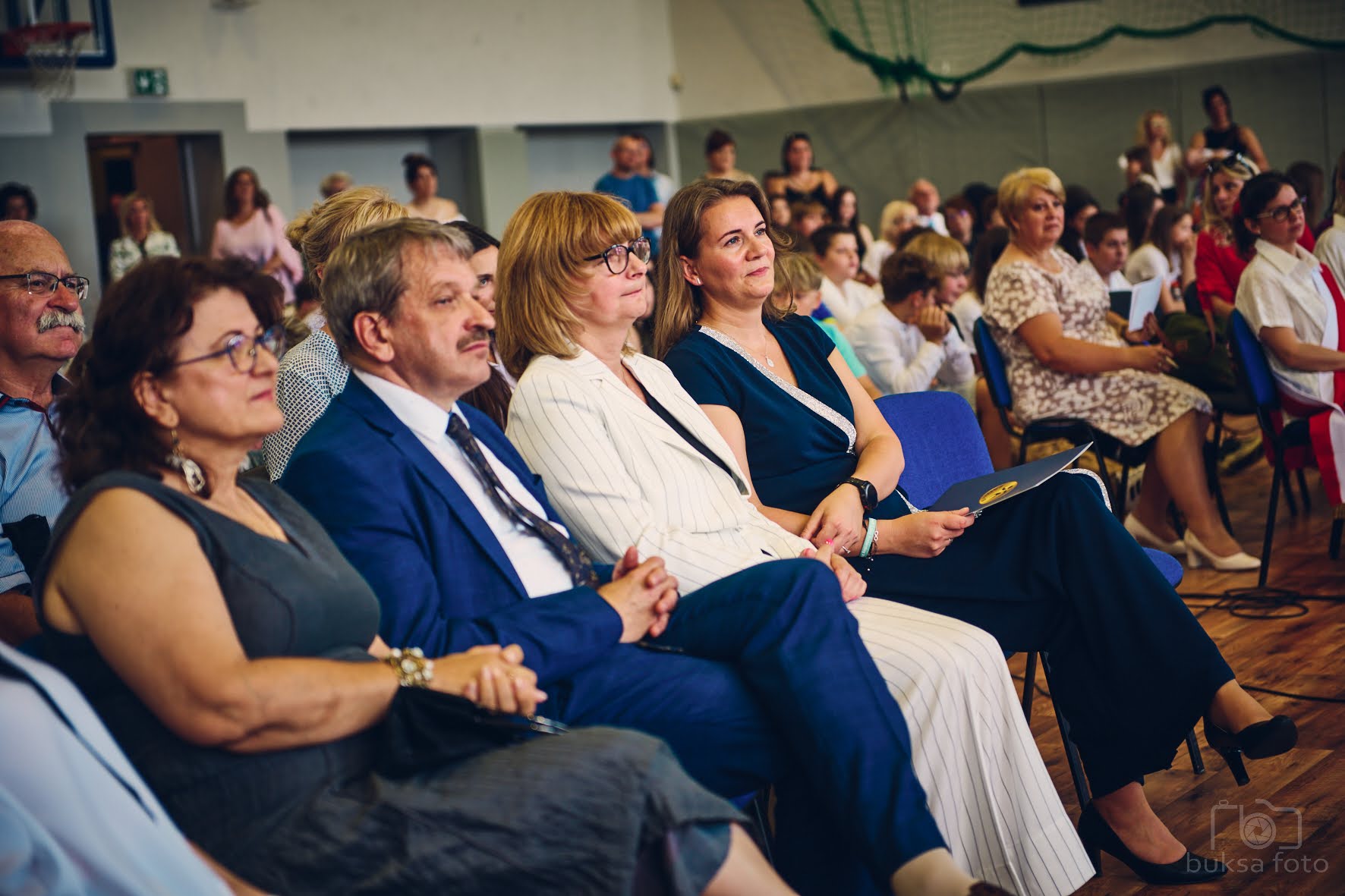 Uroczystość nadania sztandaru i zakończenie roku szkolnego w SP19 w ZSO8 w Gliwicach Uroczystość nadania sztandaru i zakończenie roku szkolnego w SP19 w ZSO8 w Gliwicach