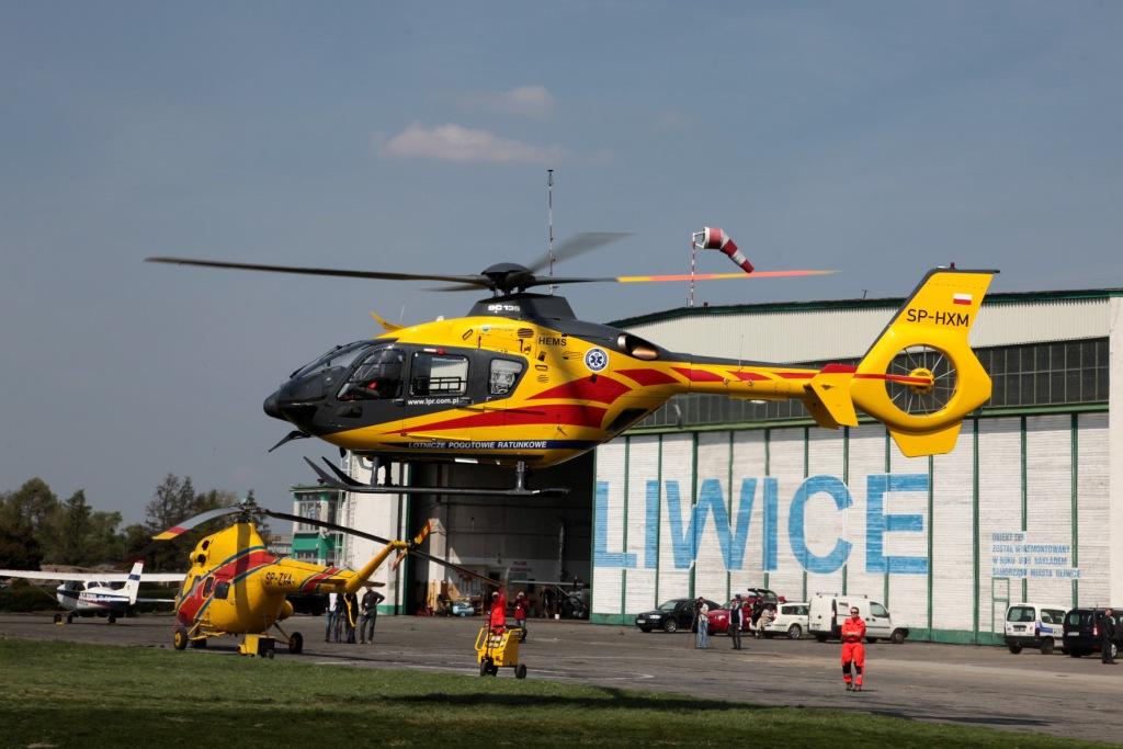 Eurocopter LPR startujący z bazy na lotnisku w Gliwicach