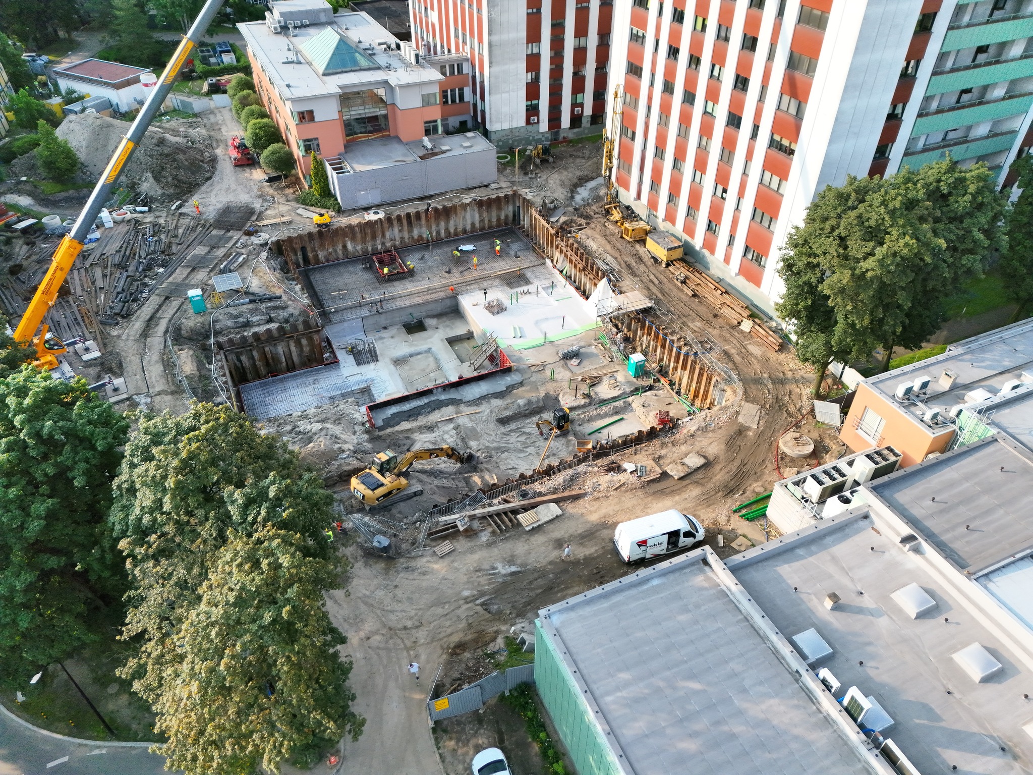 plac budowy, beton, robotnicy, budynki
