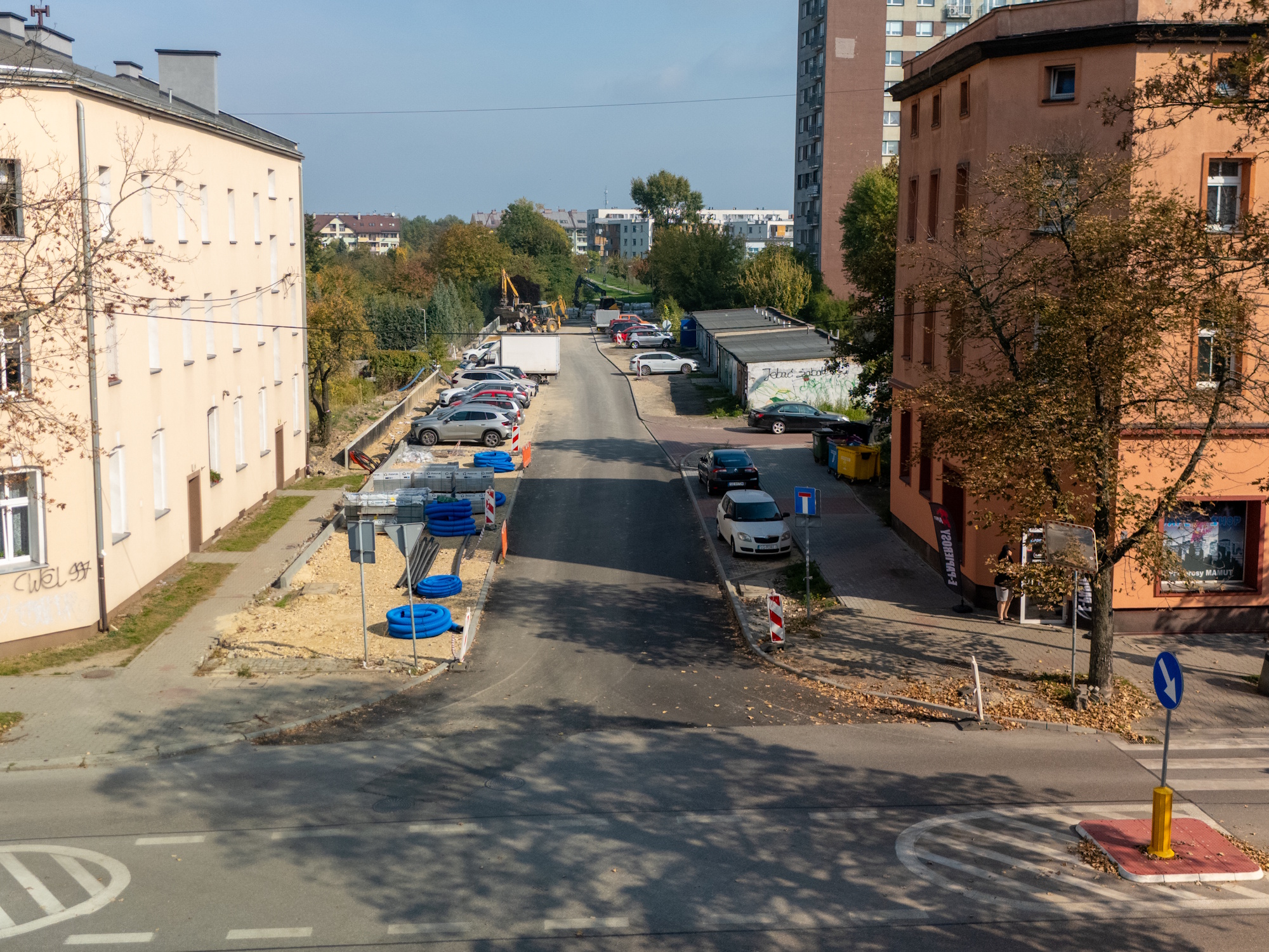Między ulicami Świętojańską i Warszawską powstaje wyczekiwana przez mieszkańców osiedlowa droga.