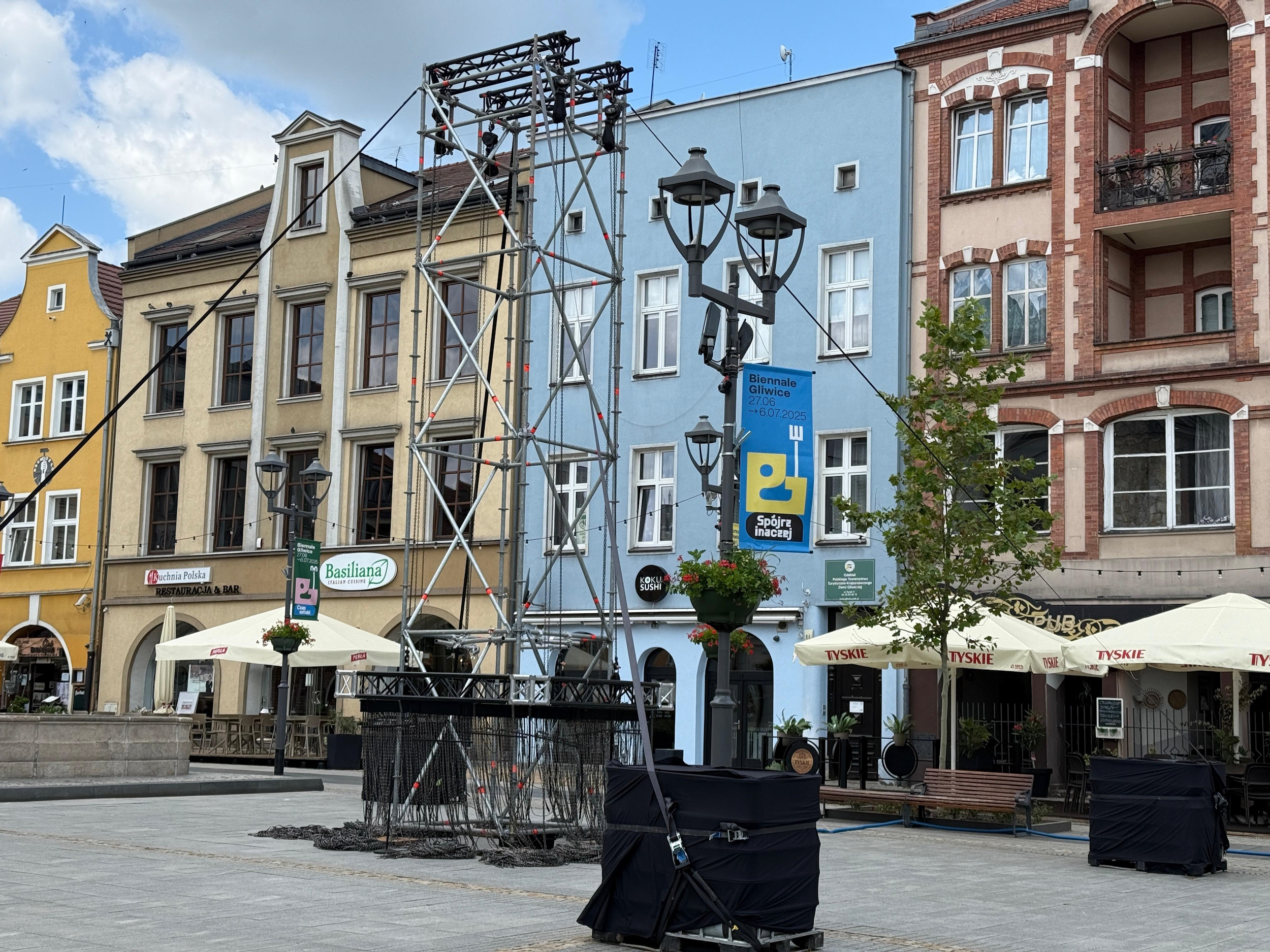 Montaż instalacji na Rynku
