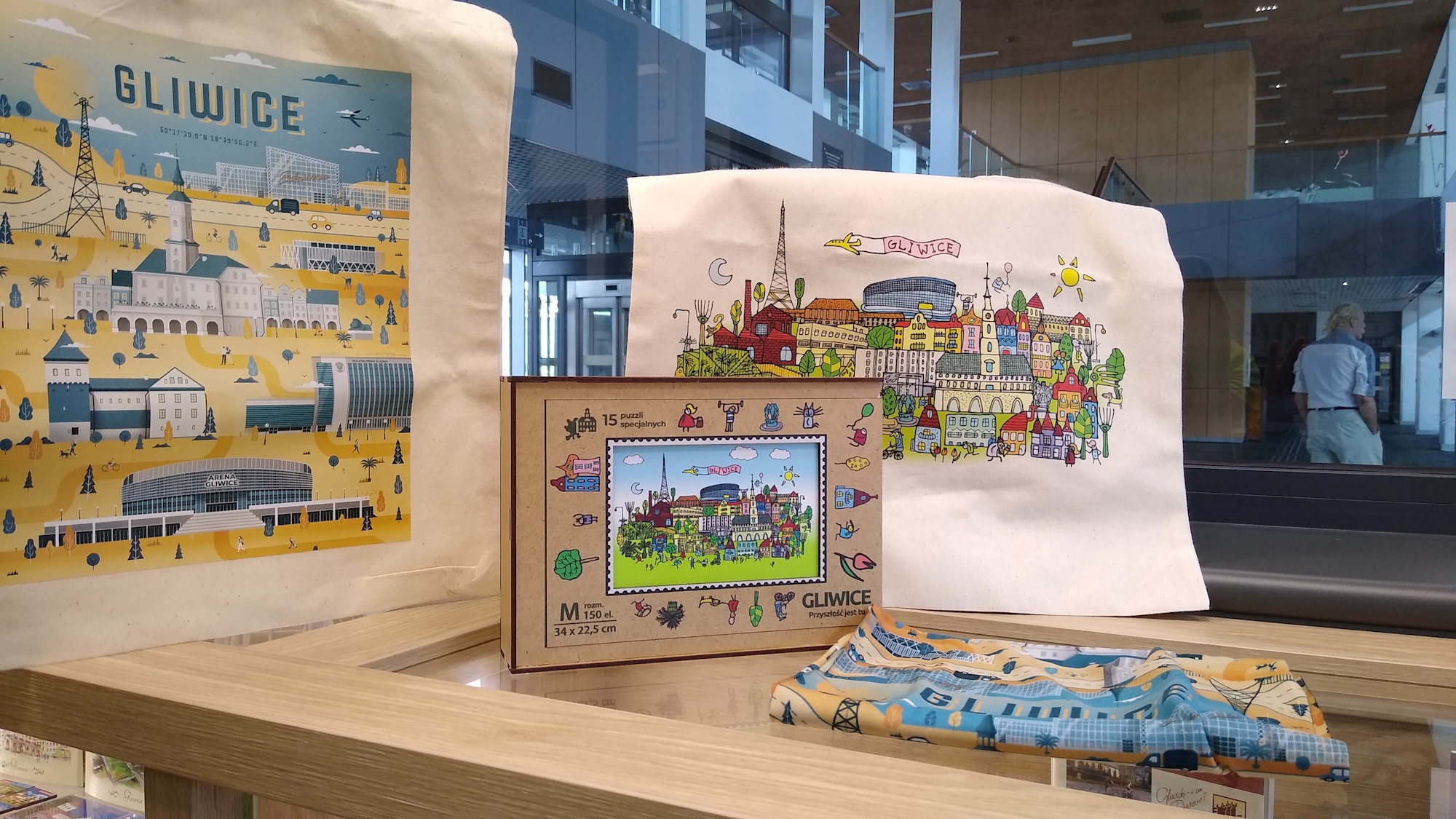 Fot. M.Foltyn/UM Gliwice torby i puzzle