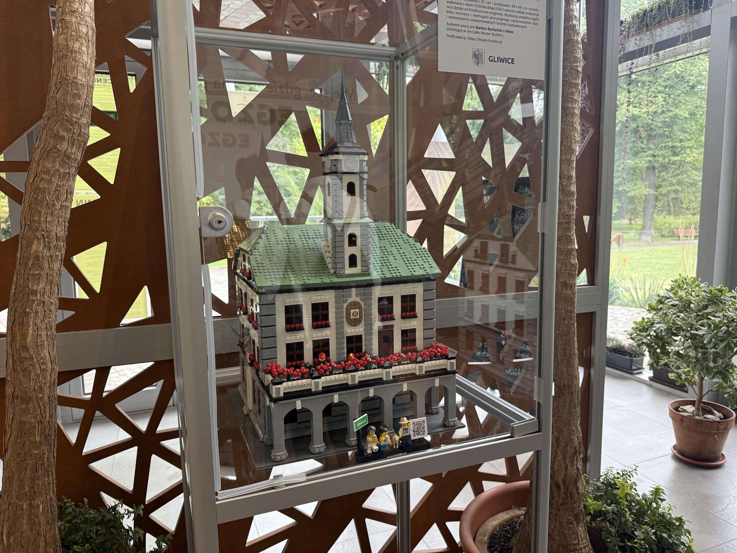 Replika Ratusza z klocków Lego