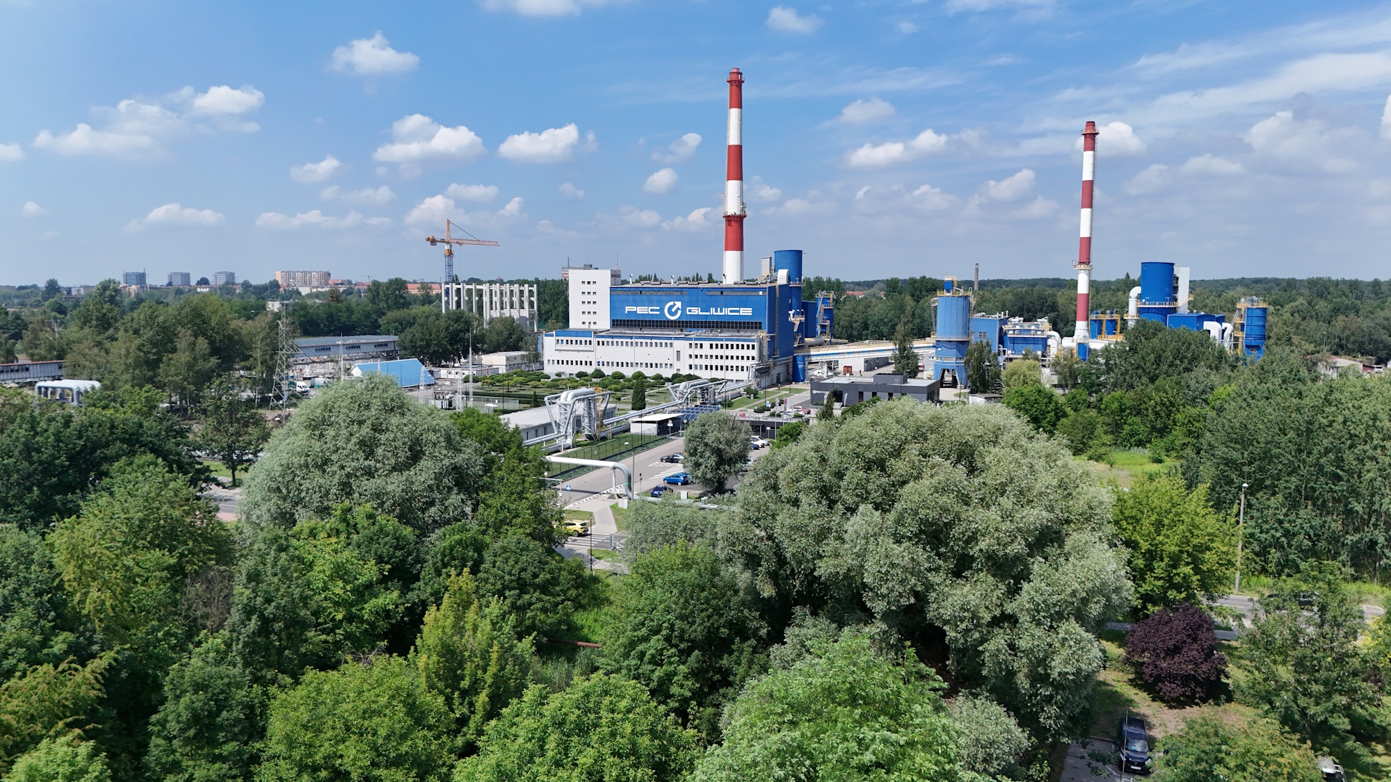 Budowa Parku Zielonej Energii w Gliwicach coraz wyraźniej wychodzi z ziemi i wchodzi w etap montażu najważniejszych instalacji technologicznych