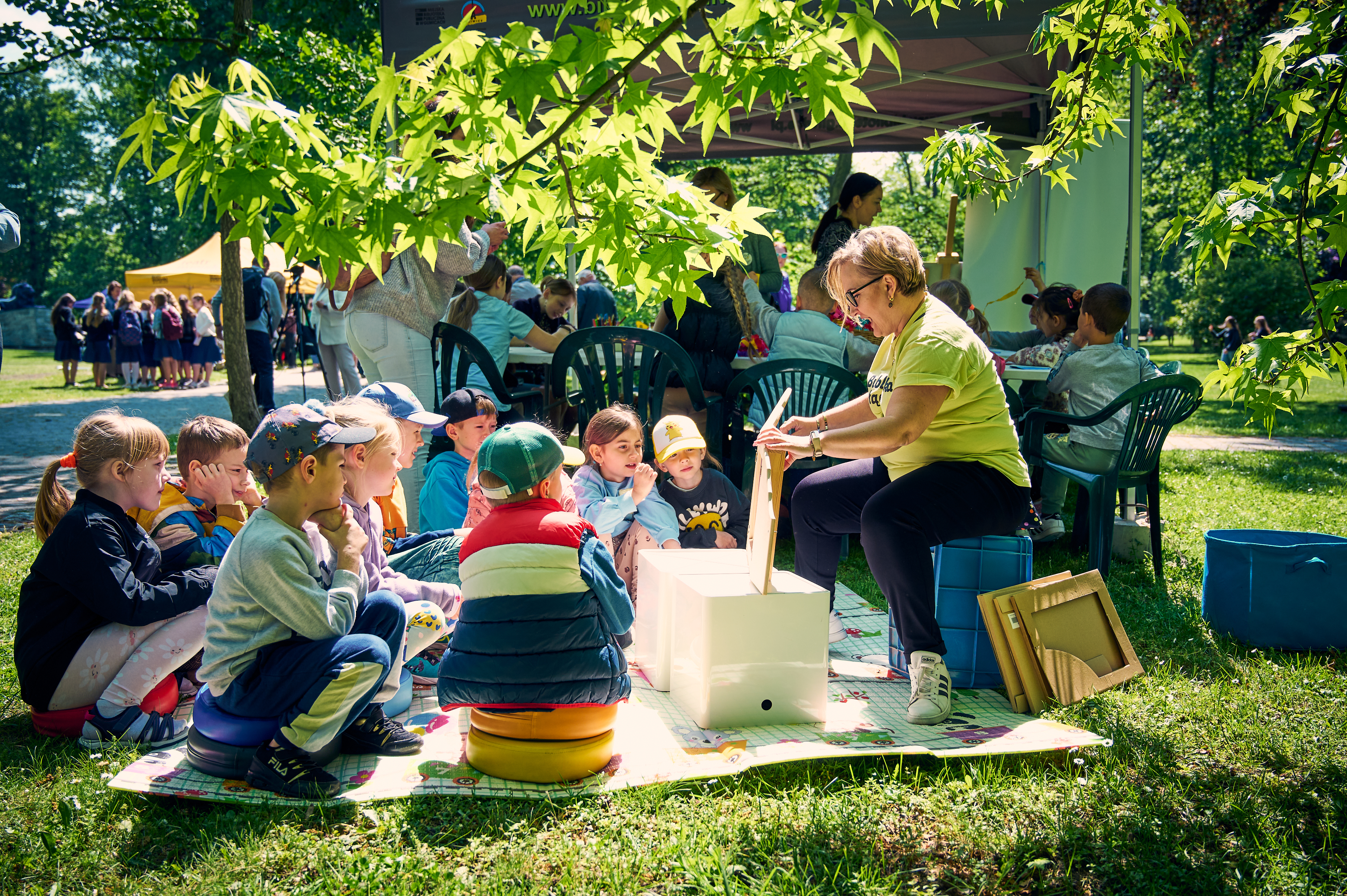 Piknik integracyjny w parku Chopina