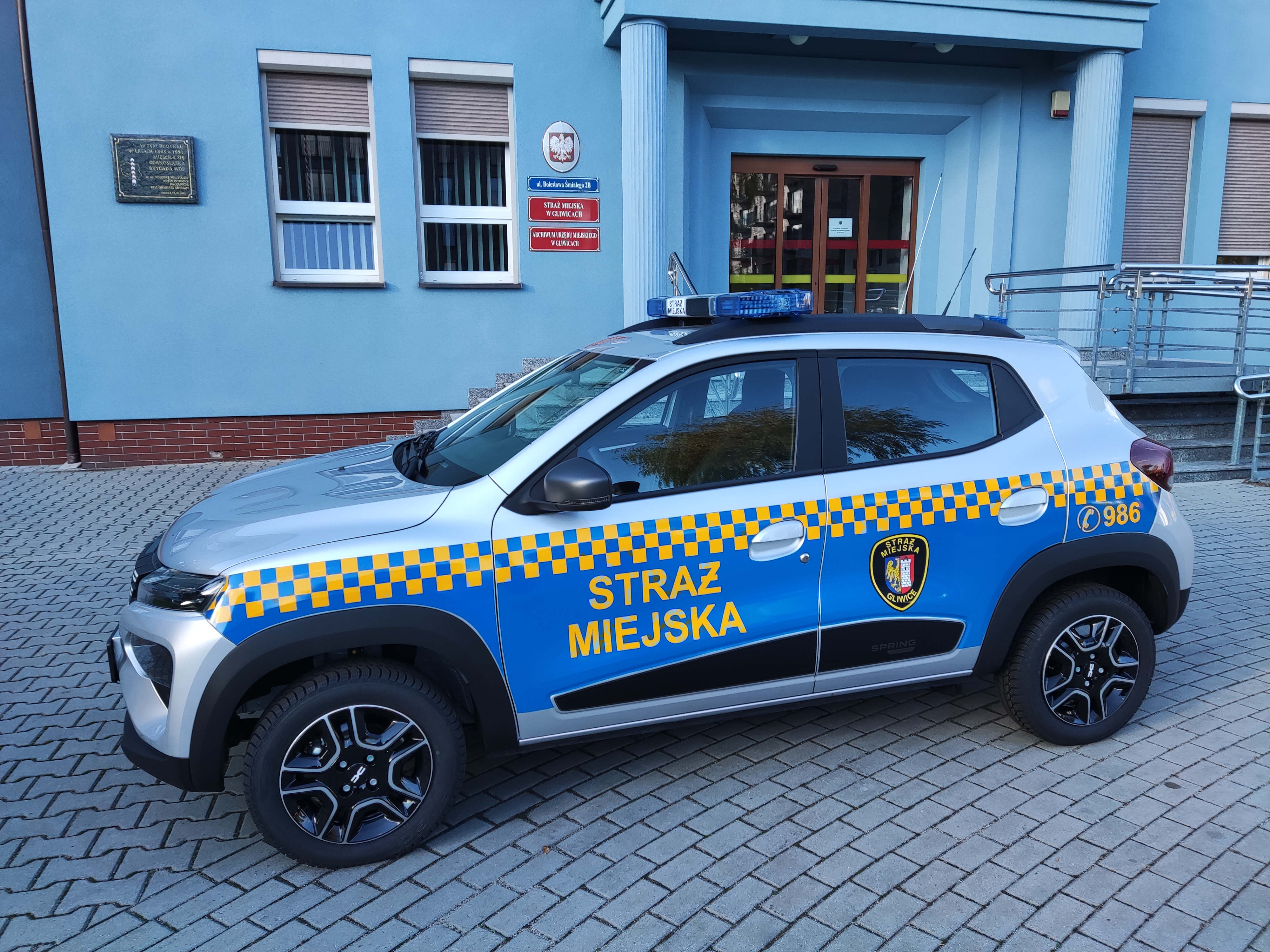 Nowy samochód elektryczny Straży Miejskiej w Gliwicach