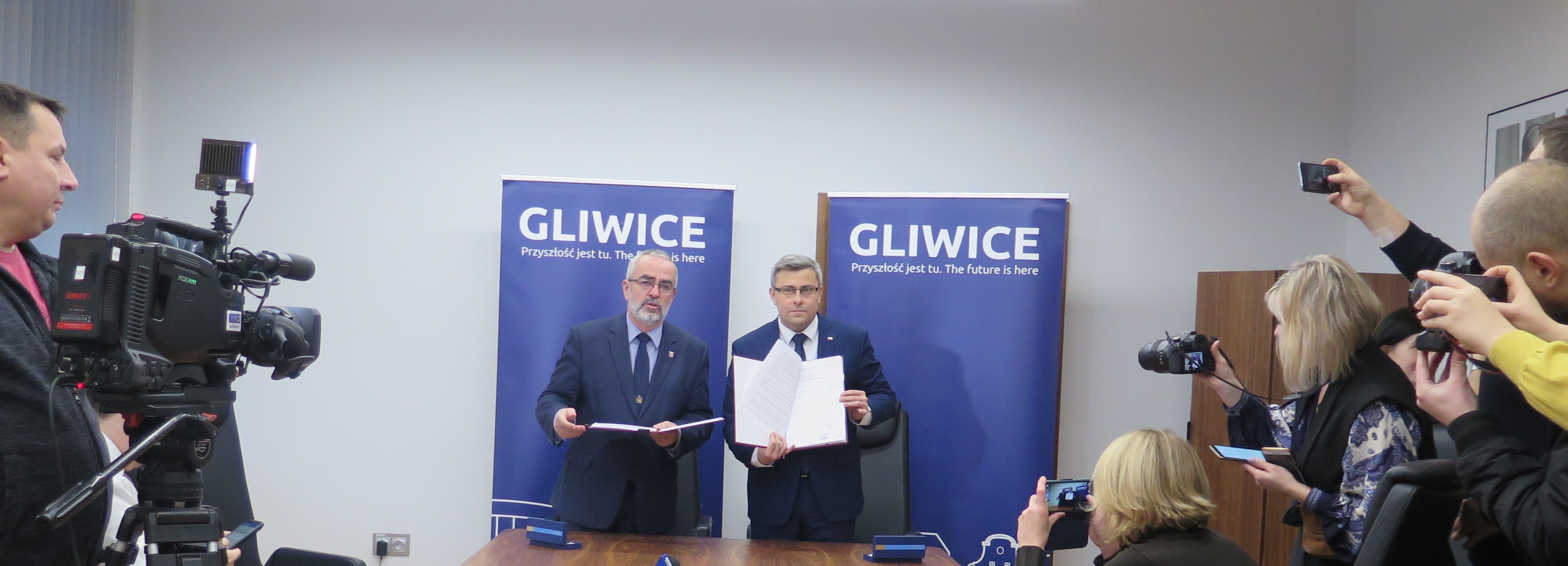 prezentacja umowy na dofinansowanie budowy południowej obwodnicy Gliwic 