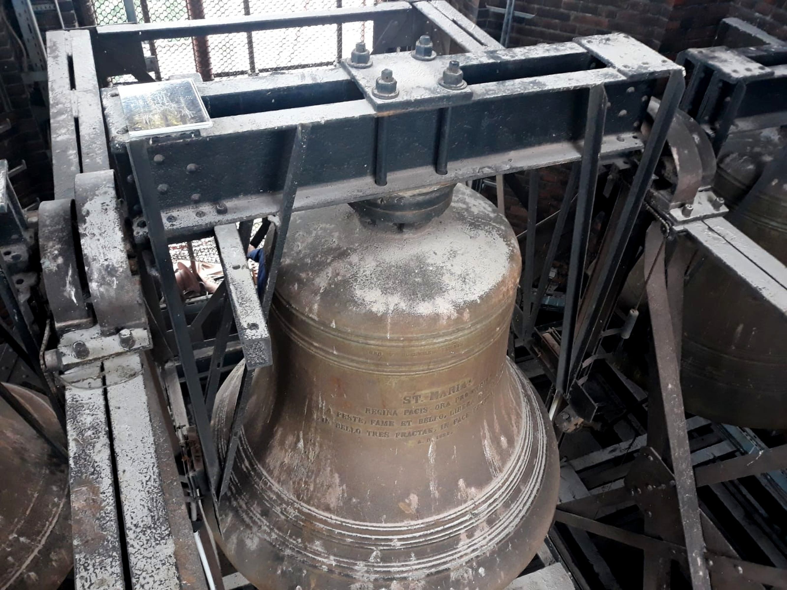 dzwon w katedrze