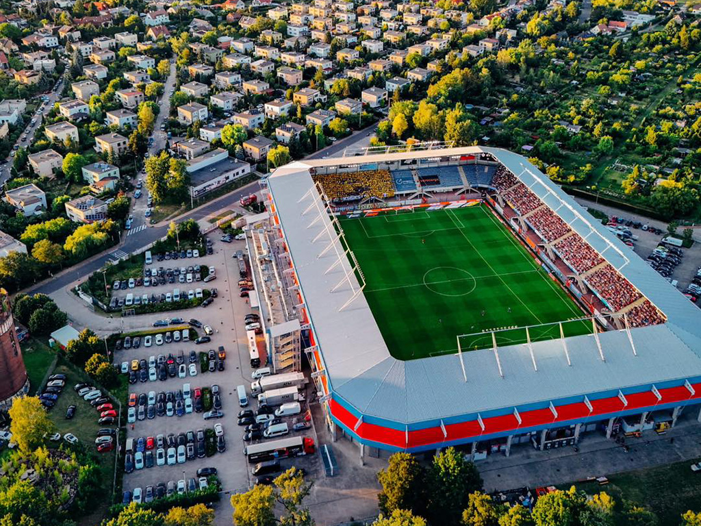 Kto wygra mecz? Wszyscy na stadion, kibicujemy!  