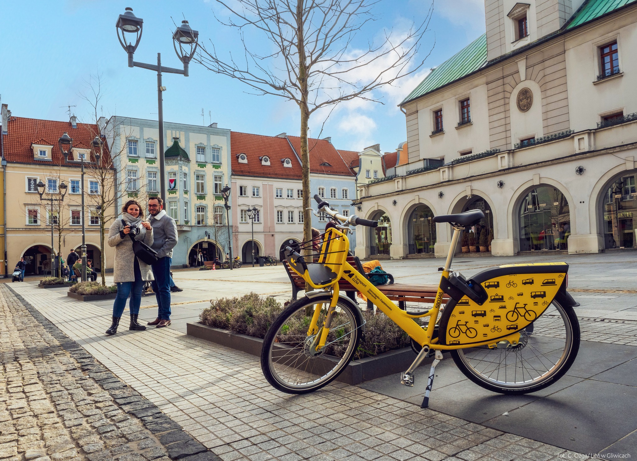 dziewczyna, chłopak, rower, budynek, plac