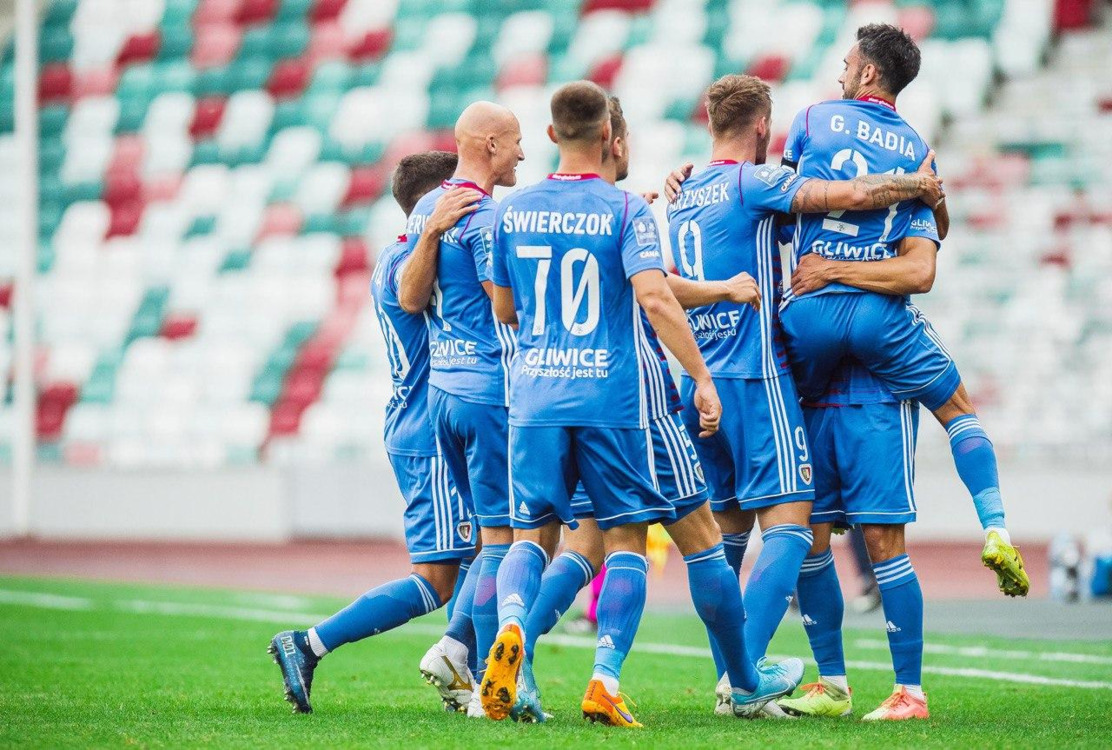 Dinamo - Piast 0:2! Pewny awans Niebiesko-Czerwonych