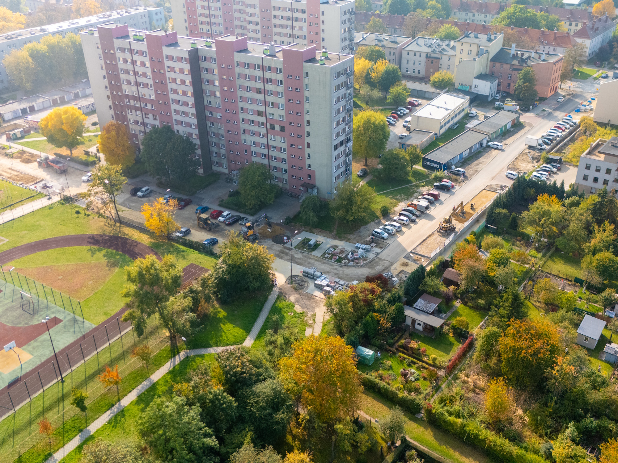 W Szobiszowicach trwa budowa łącznika Świętojańskiej i Warszawskiej