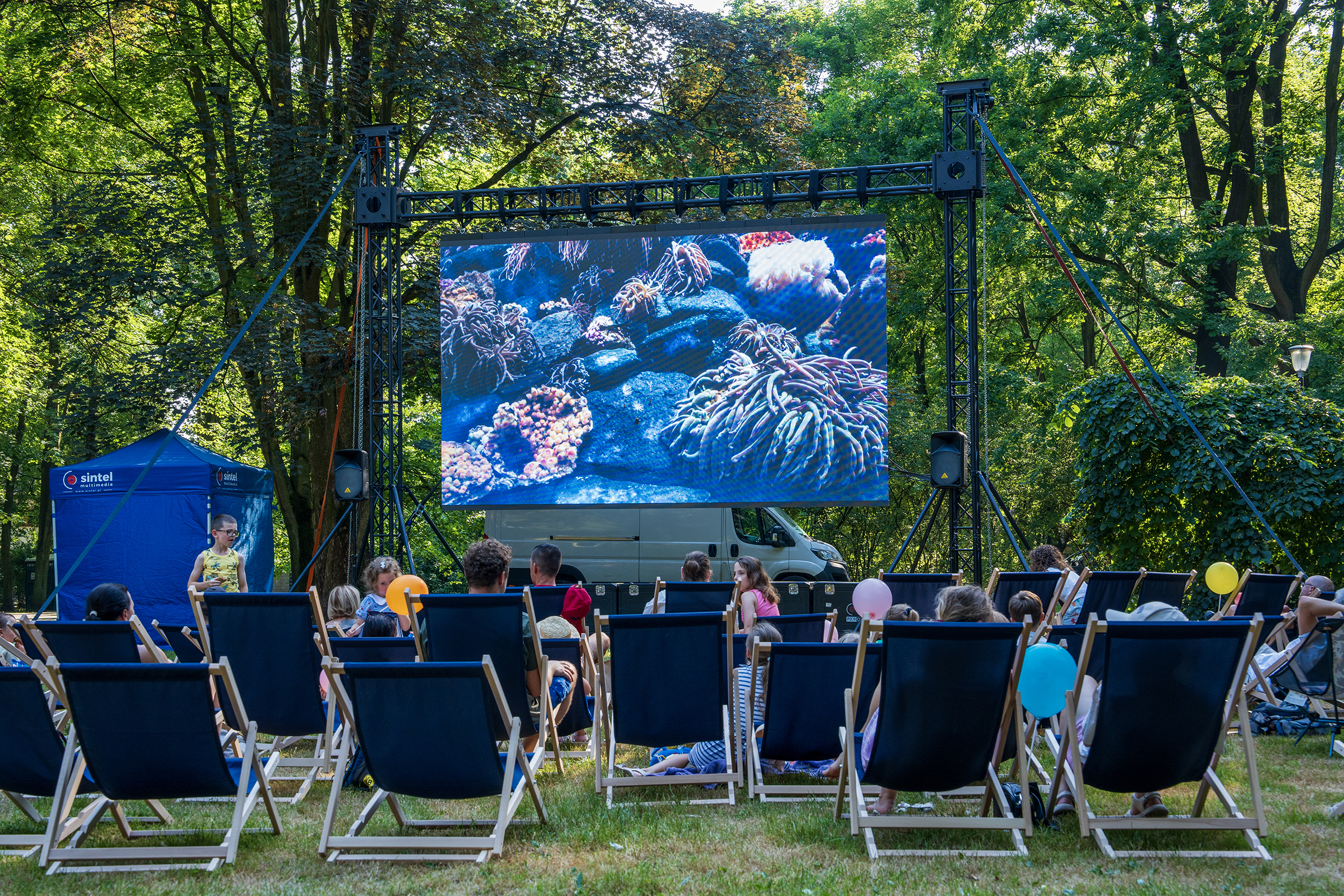 Letnie Kino Plenerowe. Wybierz seans dla siebie i swoich bliskich 