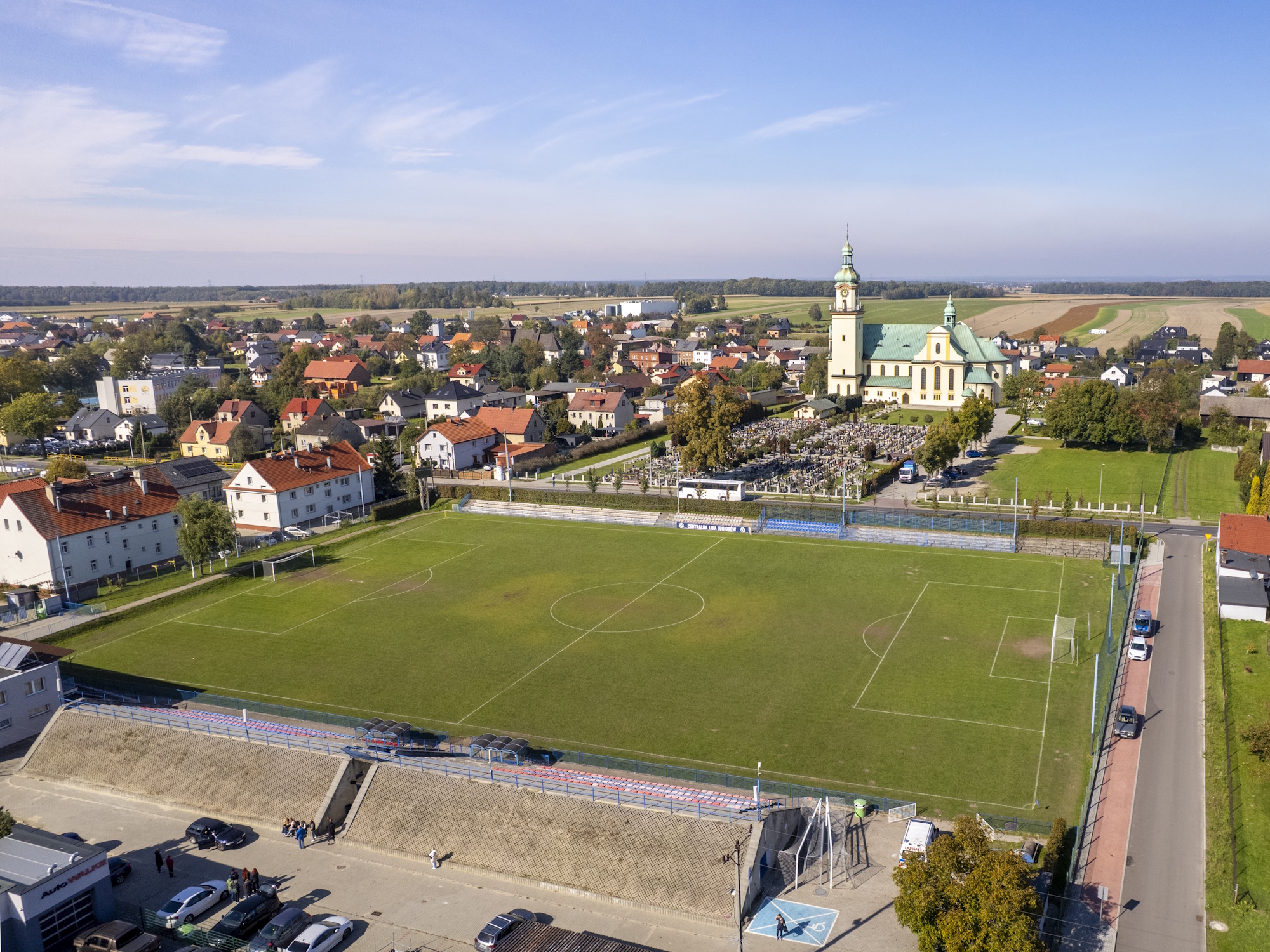Osiem ofert na budowę Orlika przy ul. Fizyków