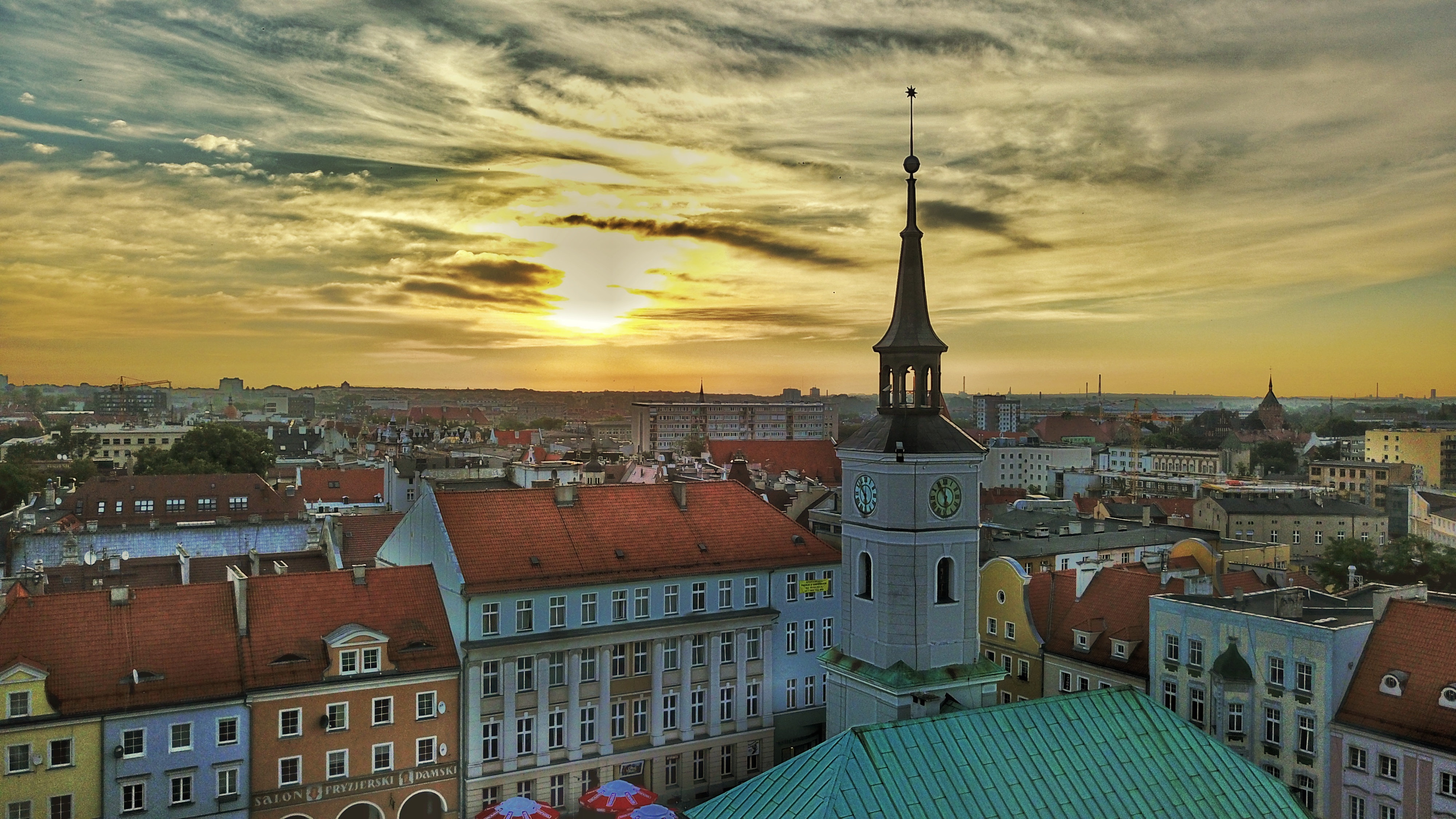 widok na Ratusz z lotu ptaka