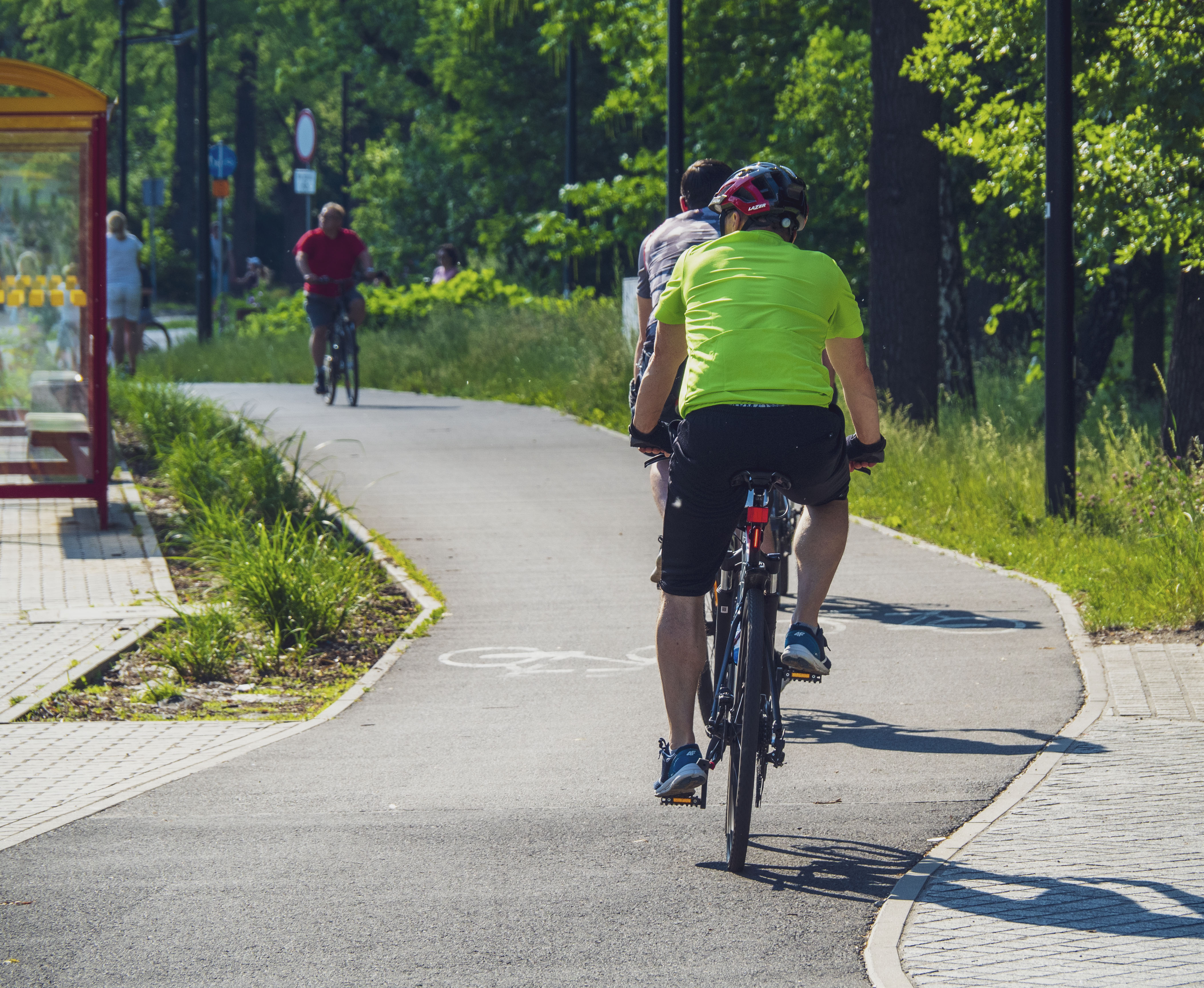 Droga dla rowerów wzdłuż ul. Łabędzkiej. Dzisiaj ruszają prace