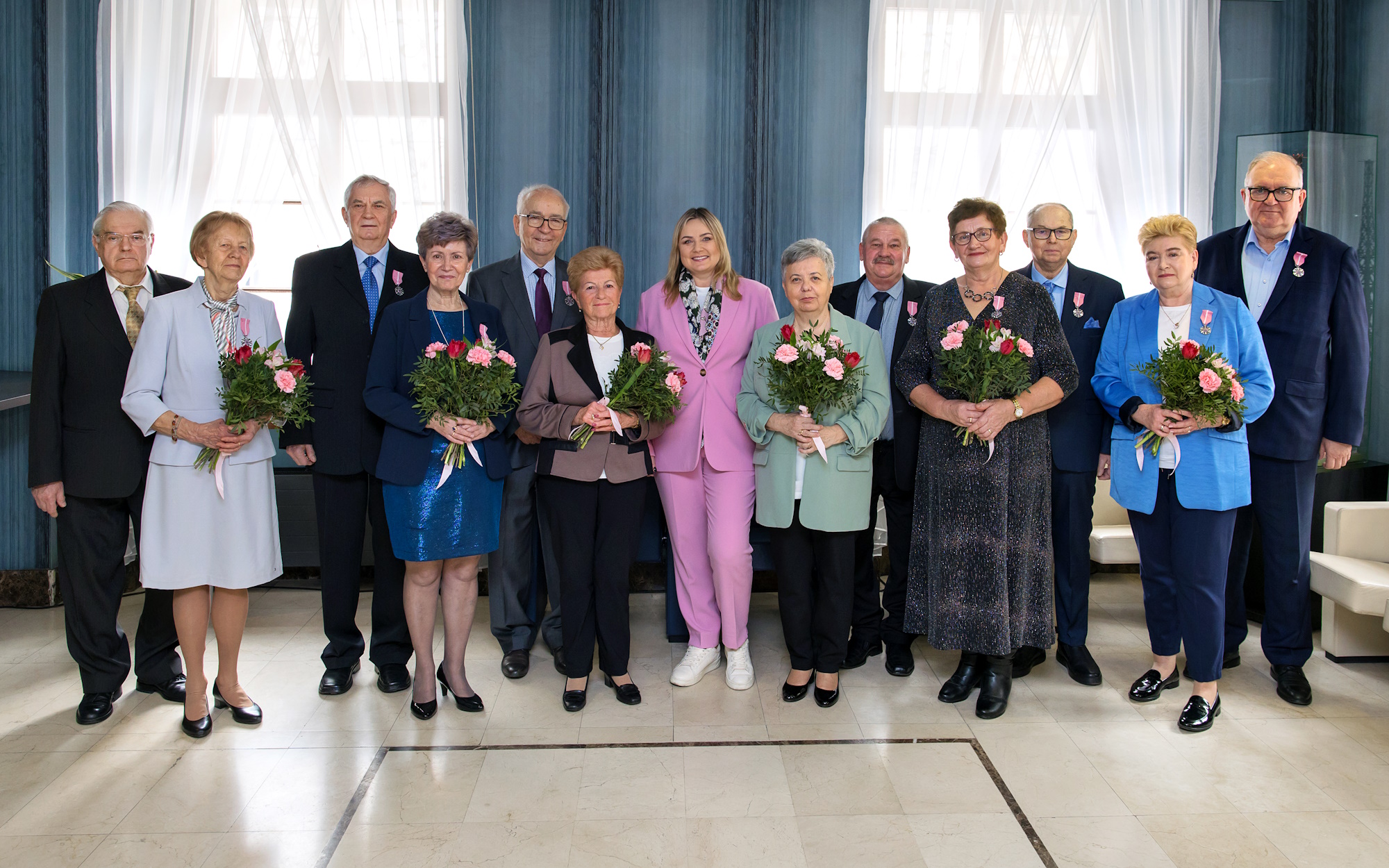 prezydent Gliwic z parami małżeńskimi