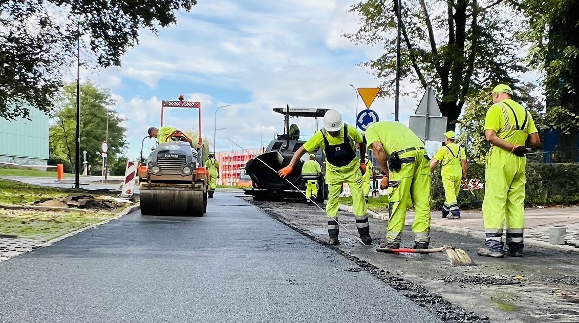Cały czas remontujemy. Tam spotkacie drogowców
