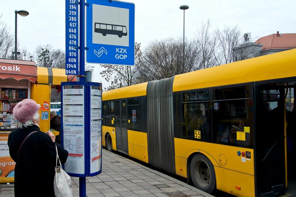 Uwaga pasażerowie: zmiany w rejonie placu Piastów