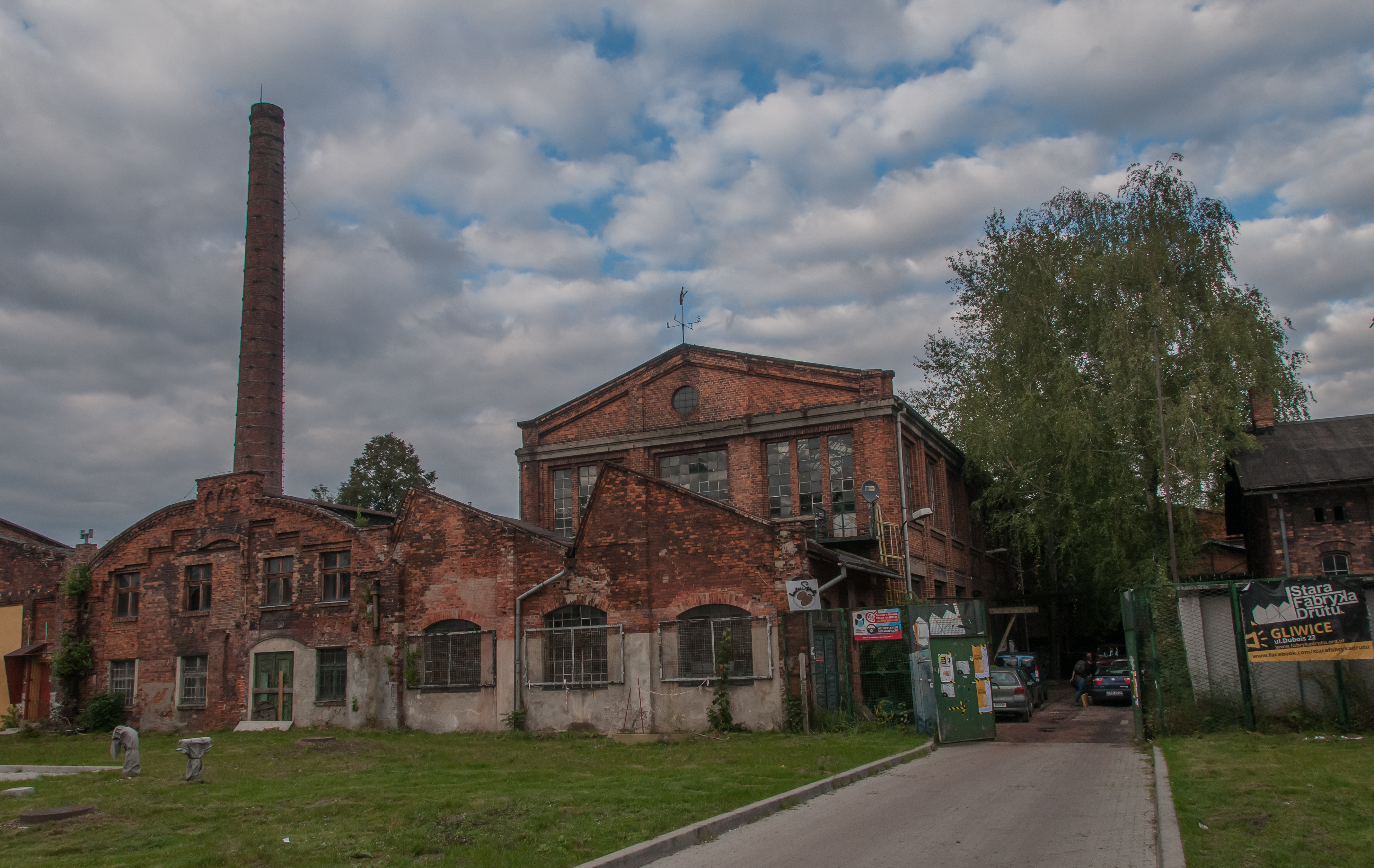 Industria mieszka w Gliwicach